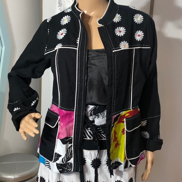 Nice flowers embroidered summer jacquet - Picture 5 of 8